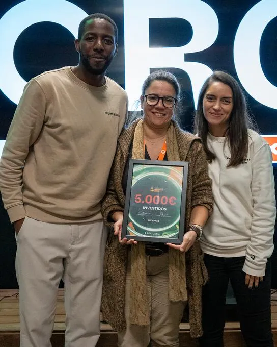 Entrega de placa de investimento